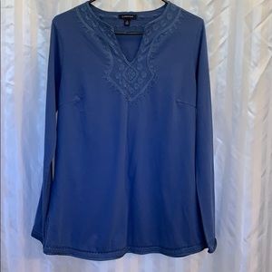Lands End long sleeve v neck blue top size medium